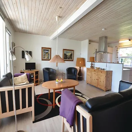 Prázdninový dům Four Bedroom Holiday In *