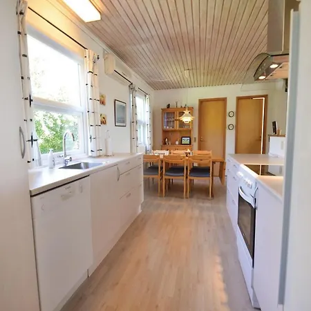 Four Bedroom Holiday In *